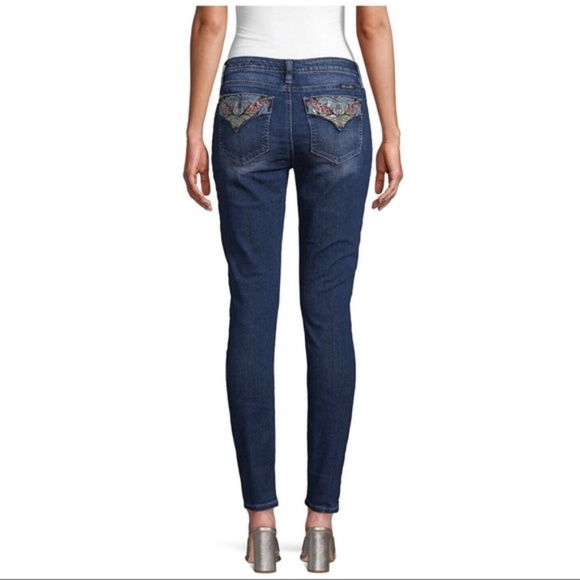 Miss Me Size 25 Sequin Butterfly Skinnies - Picture 3 of 3